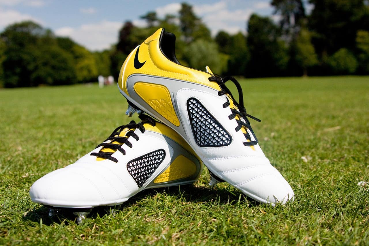 How To Stretch Soccer Cleats 10 Best Methods how-to-stretch-soccer-cleats-10-best-methods